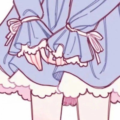 女子不愿被男消防员搀扶5人抬下山
